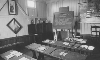Photo of Dunlop's recreation of a bush schoolroom in the Museum of Education, around 1958