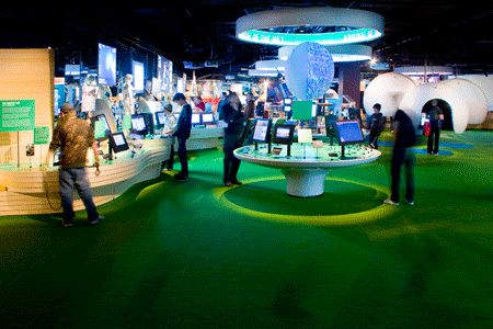 Screen Worlds
Australian Centre for the Moving Image