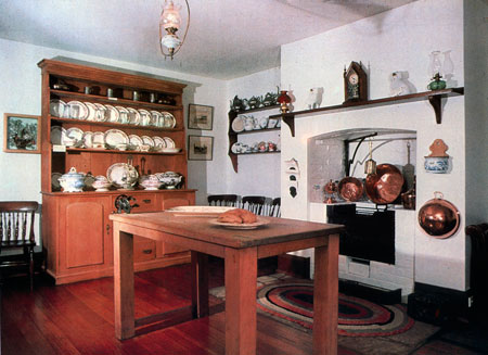 Early colonial kitchen