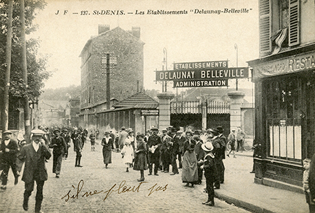 Workers in St Denis Delaunay Belleville factory in about 1910