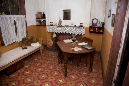 Replica of Little Lon cottage, interior