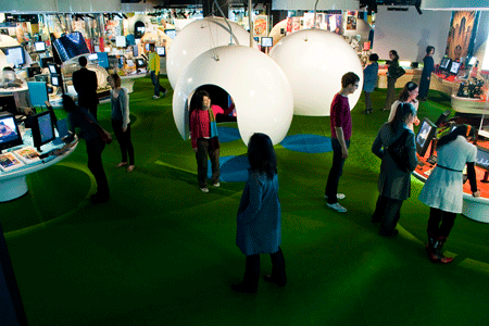 Inside
Screen Worlds
Australian Centre for the Moving Image
